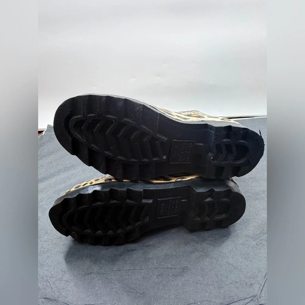EUC Binger Cheetah Rain Boots
